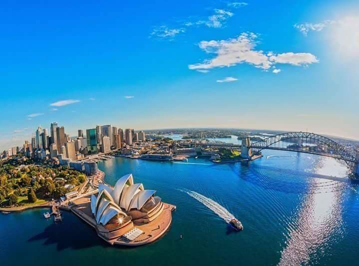 Complete Guide to Sydney: From Harbour Views to Hidden Beaches
