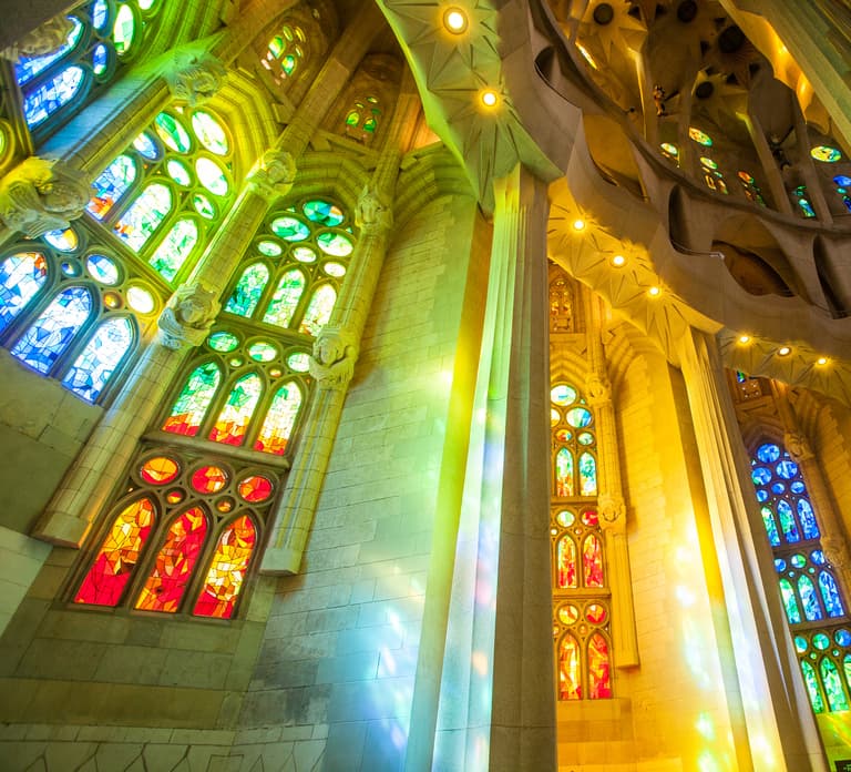Barcelona: Sagrada Familia Entry Ticket with Audio Guide