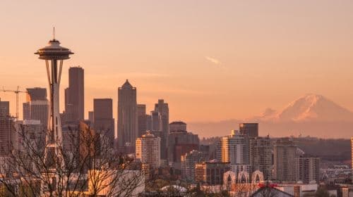 Book after inquiry/Seattle Space Needle Mount Rainier National Park Pike Place Fish Market/airport/point-to-point car service/tour guide and driver/private car service