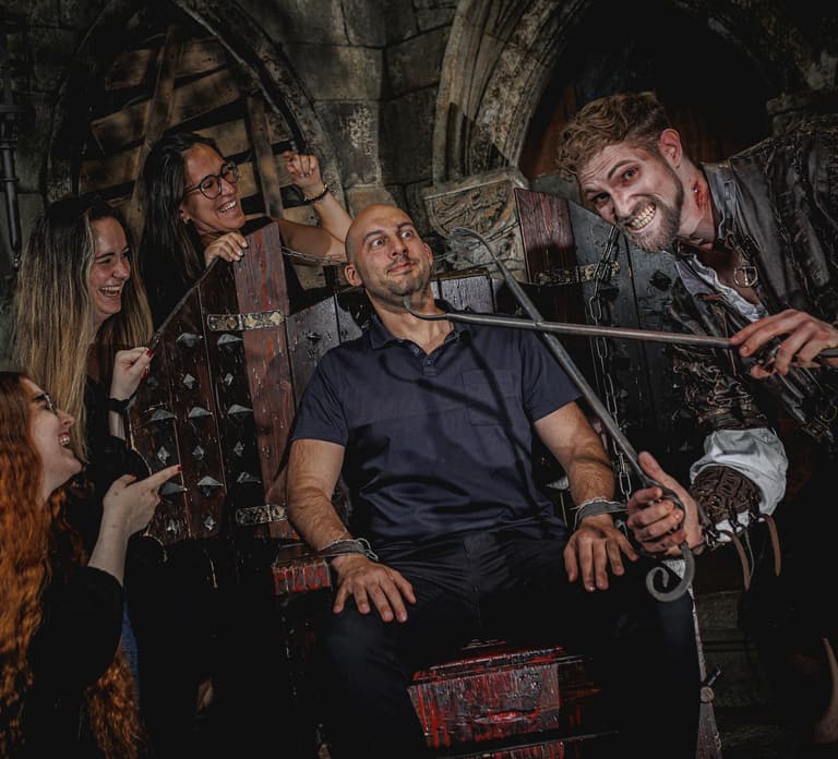 Berlin: Madame Tussauds Museum & Berlin Dungeon Combo Ticket