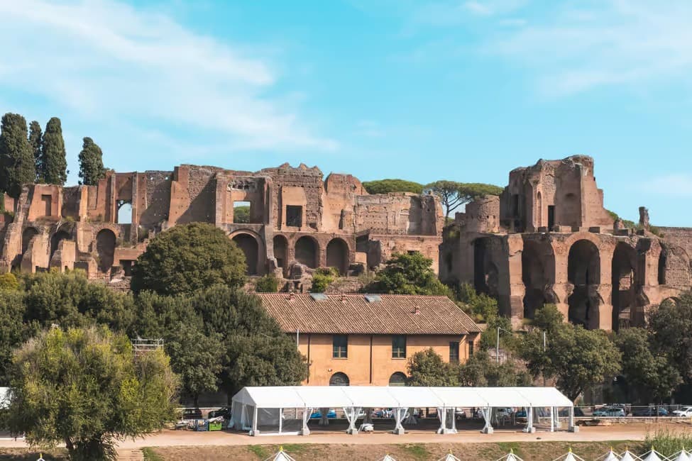 Colosseum, Roman Forum & Palatine Hill Entry and Audioguide