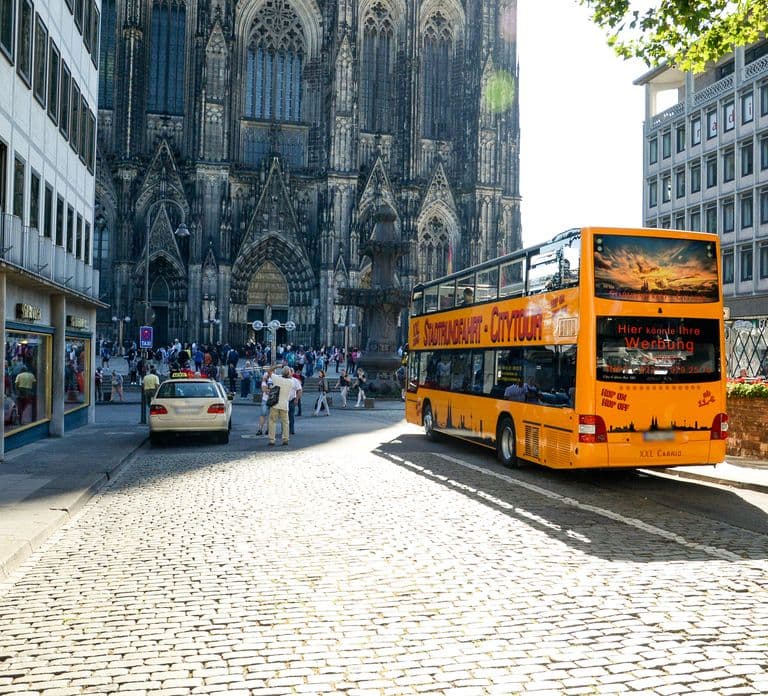 Cologne: 24h Hop-On Hop-Off Sightseeing Bus Ticket