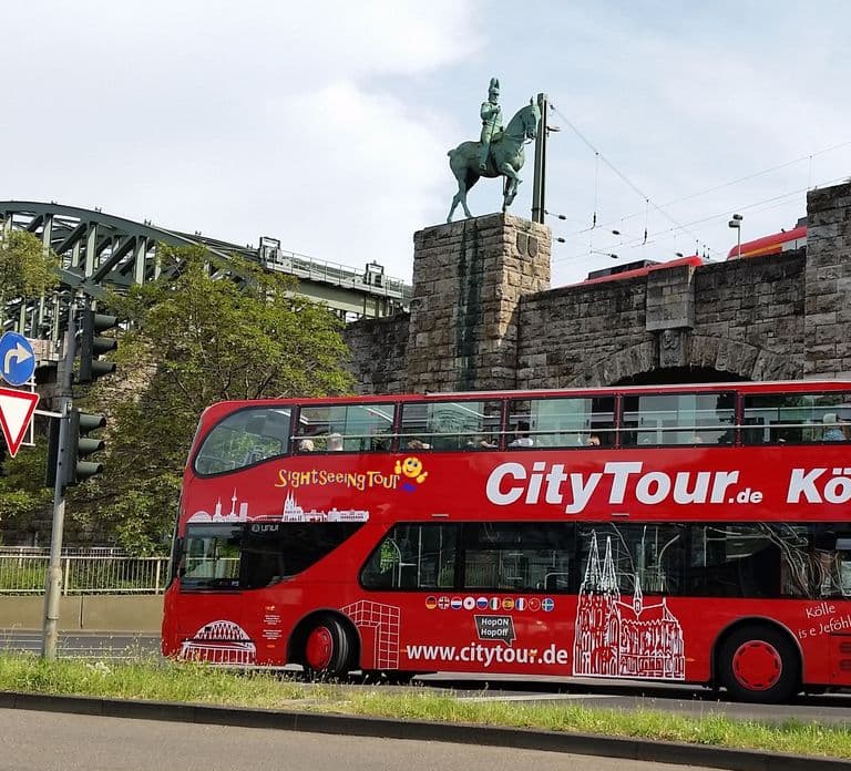 Cologne: 24h Hop-On Hop-Off Sightseeing Bus Ticket