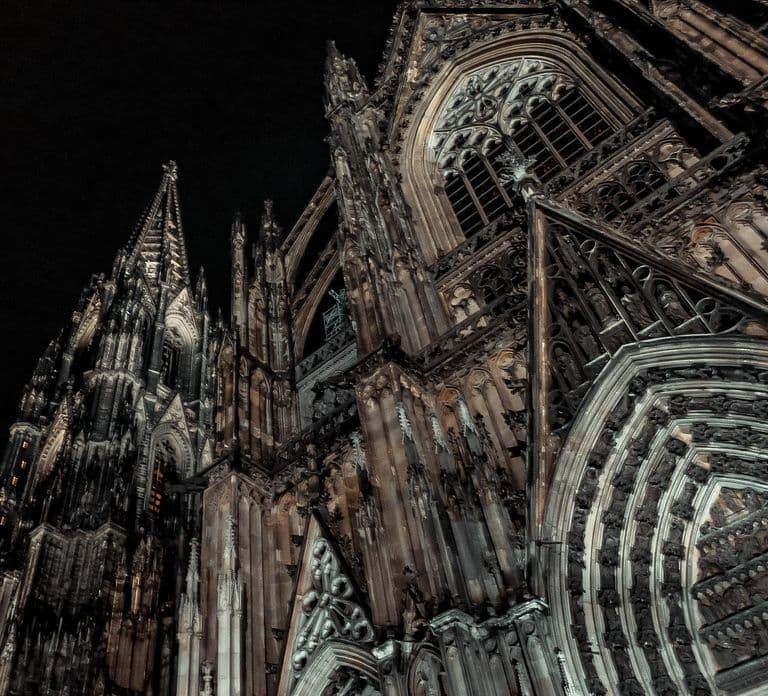 Cologne: The Dark Side of the Dom Tour