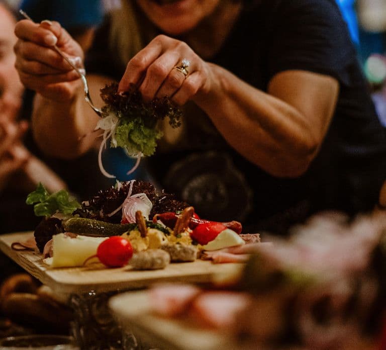 Munich: Beer and Food Tour with Dinner & Oktoberfest Museum