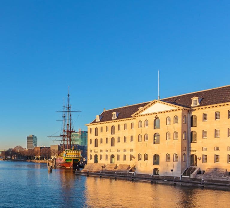 Amsterdam: 3-Hour Private Highlights City Tour by Minivan