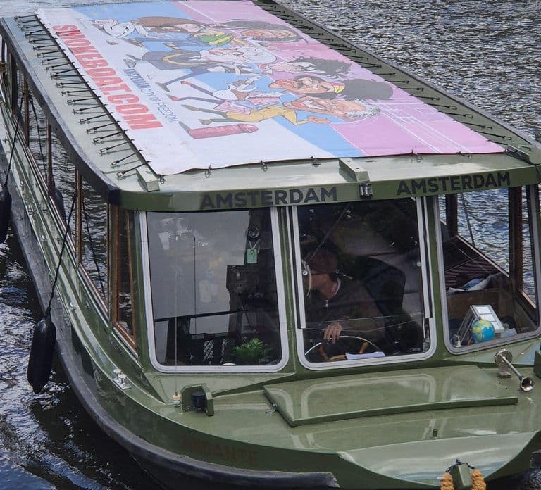 Amsterdam: 420 Smoke-Friendly Boat Tour