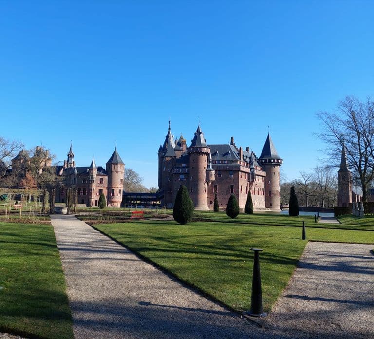 From Amsterdam: Castle De Haar Guided Tour