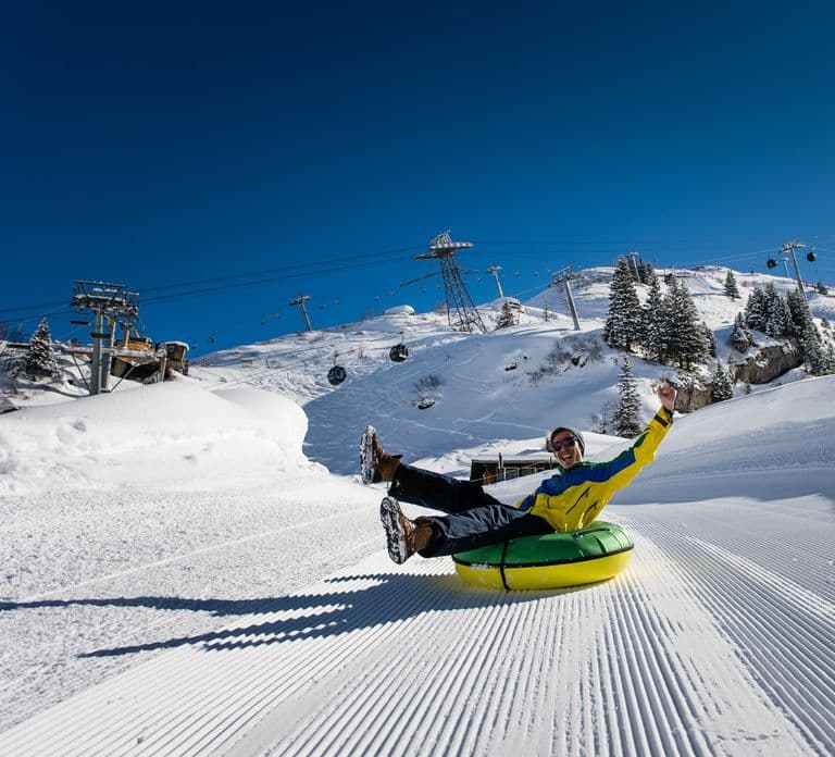 Zurich: Titlis Beginner Ski day snow experience & Lucerne