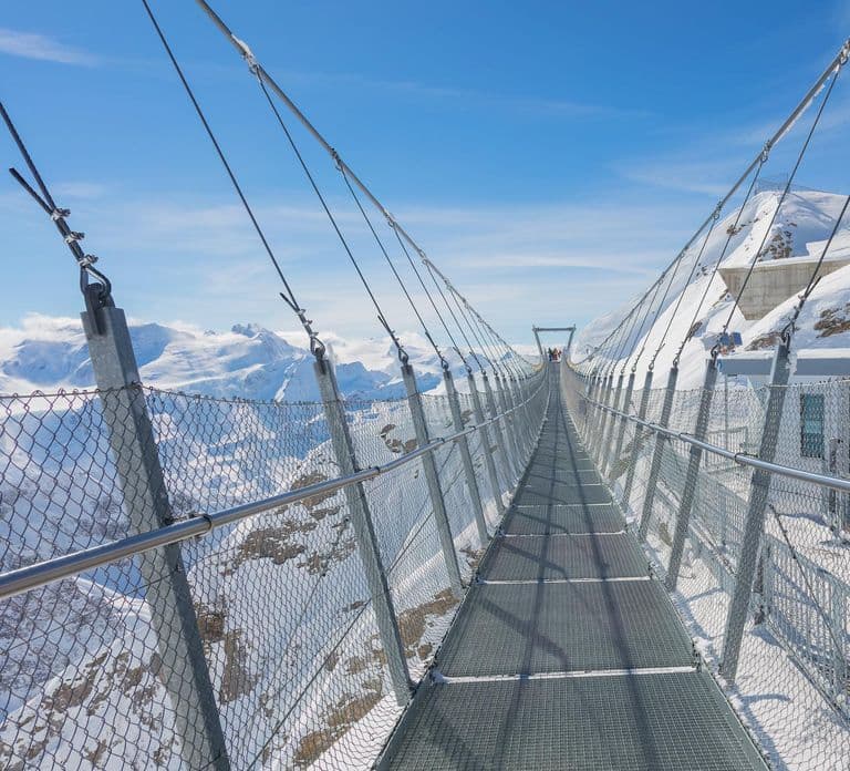 Private scenic day trip from Lucerne to Mount Titlis Summit