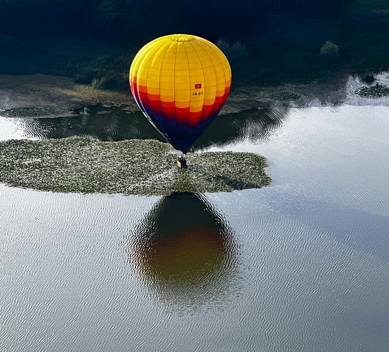 Switzerland hot air balloon flight