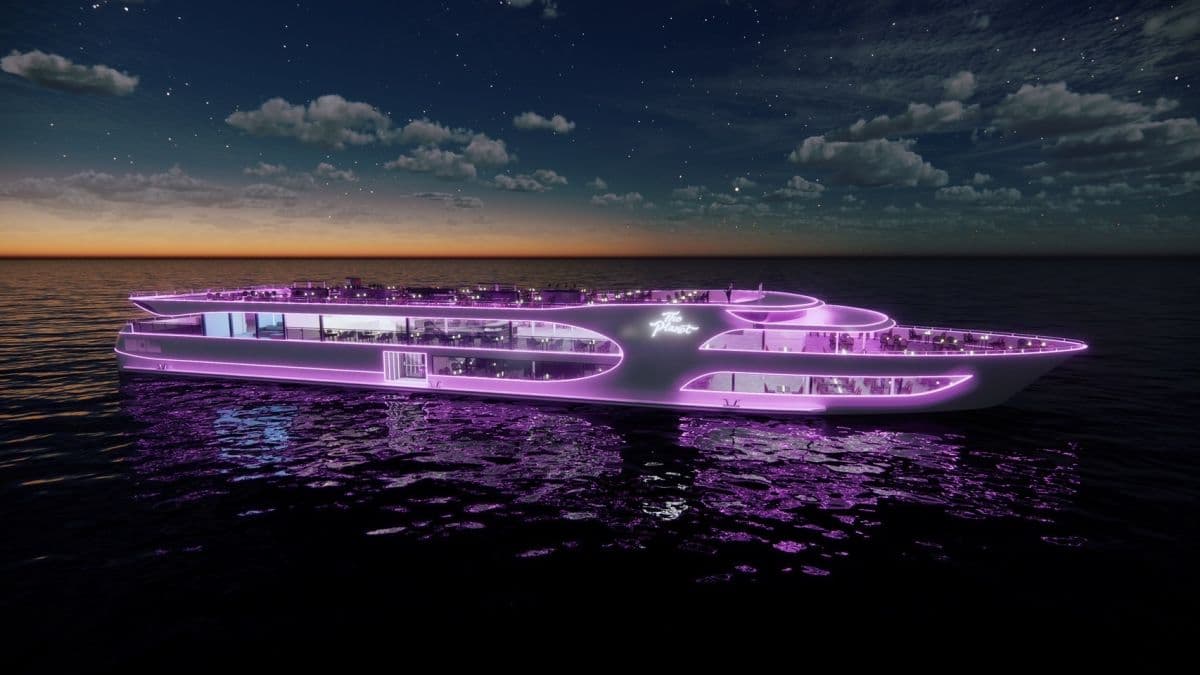 The Planet Cruise in Bangkok