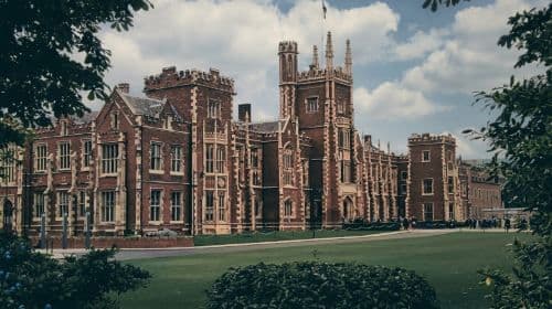 Book after consulting customer support/Belfast Castle Titanic Museum, Northern Ireland, UK/airport/point-to-point transportation/tour guide and driver/private car service