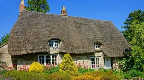 Cotswolds one-day tour in the UK [Bourton on the Water + Blenheim Palace + Chinese and English Tours Optional]