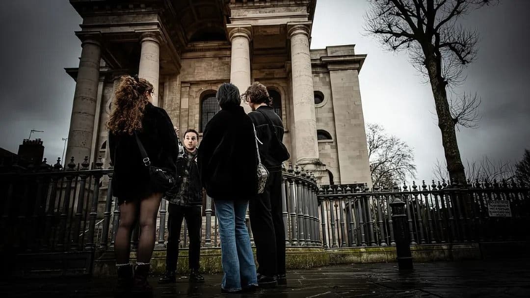 London: Jack the Ripper Night Walking Tour in Whitechapel