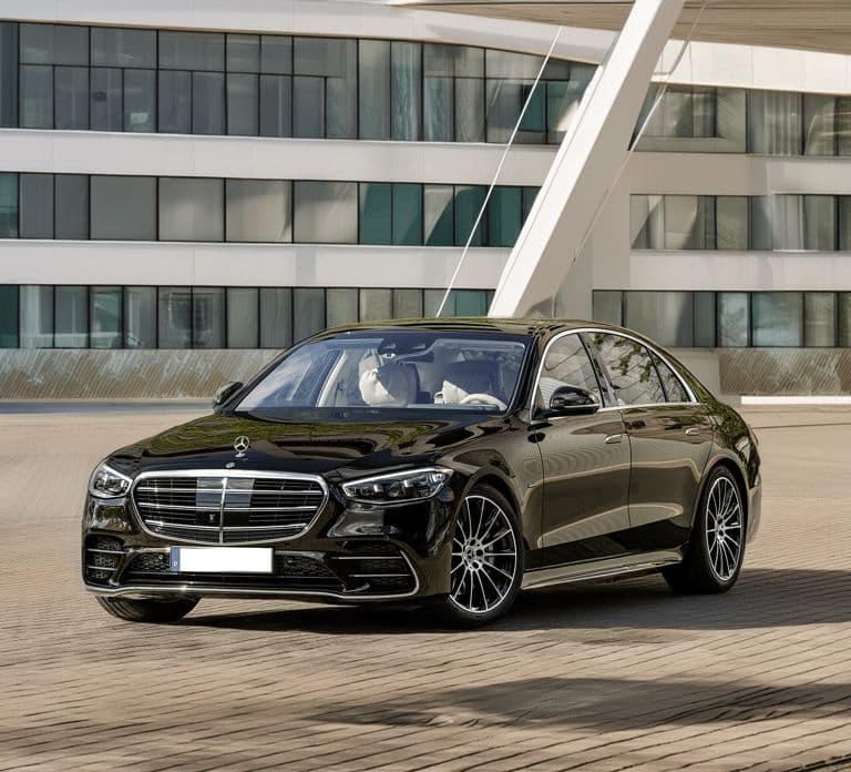 Aalborg: Private Transfer to/from Aalborg Airport to City.