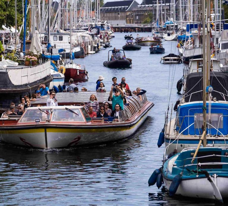 Copenhagen: Classic Canal Tour & The Harbour