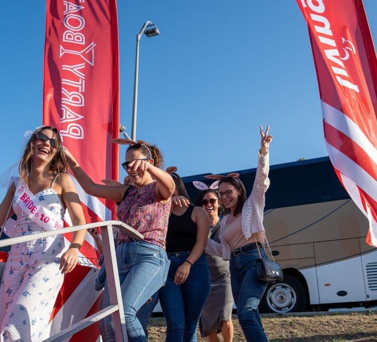 Porto: Douro River Party Boat with Sunset Option & 6 Bridges