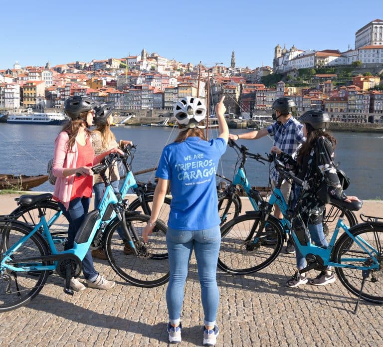 Porto: Riverside Panoramic E-Bike Tour
