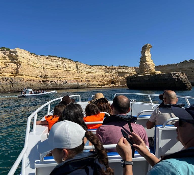 Albufeira: Benagil Caves & Dolphin Watching Speed Boat Tour