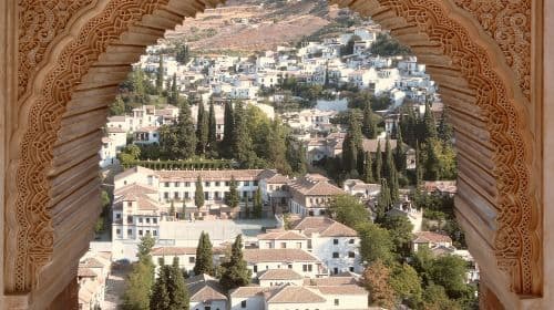 Albaicín & Sacromonte: Tour with Flamenco Show Day Tours