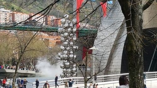 Bilbao: Guggenheim Bilbao museum in spanish Ticket included Day Tours