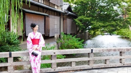 Kyoto: 1 Day Traditional Japanese Kimono Rental Experience Day Tours