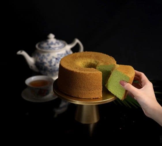 Pandan Chiffon Cake