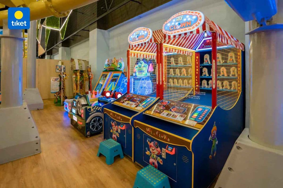 Timezone Galeria Bali