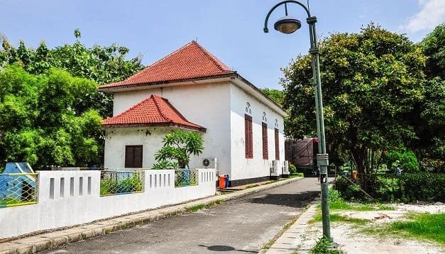 Tour Kampung Portugis Tugu by Campa