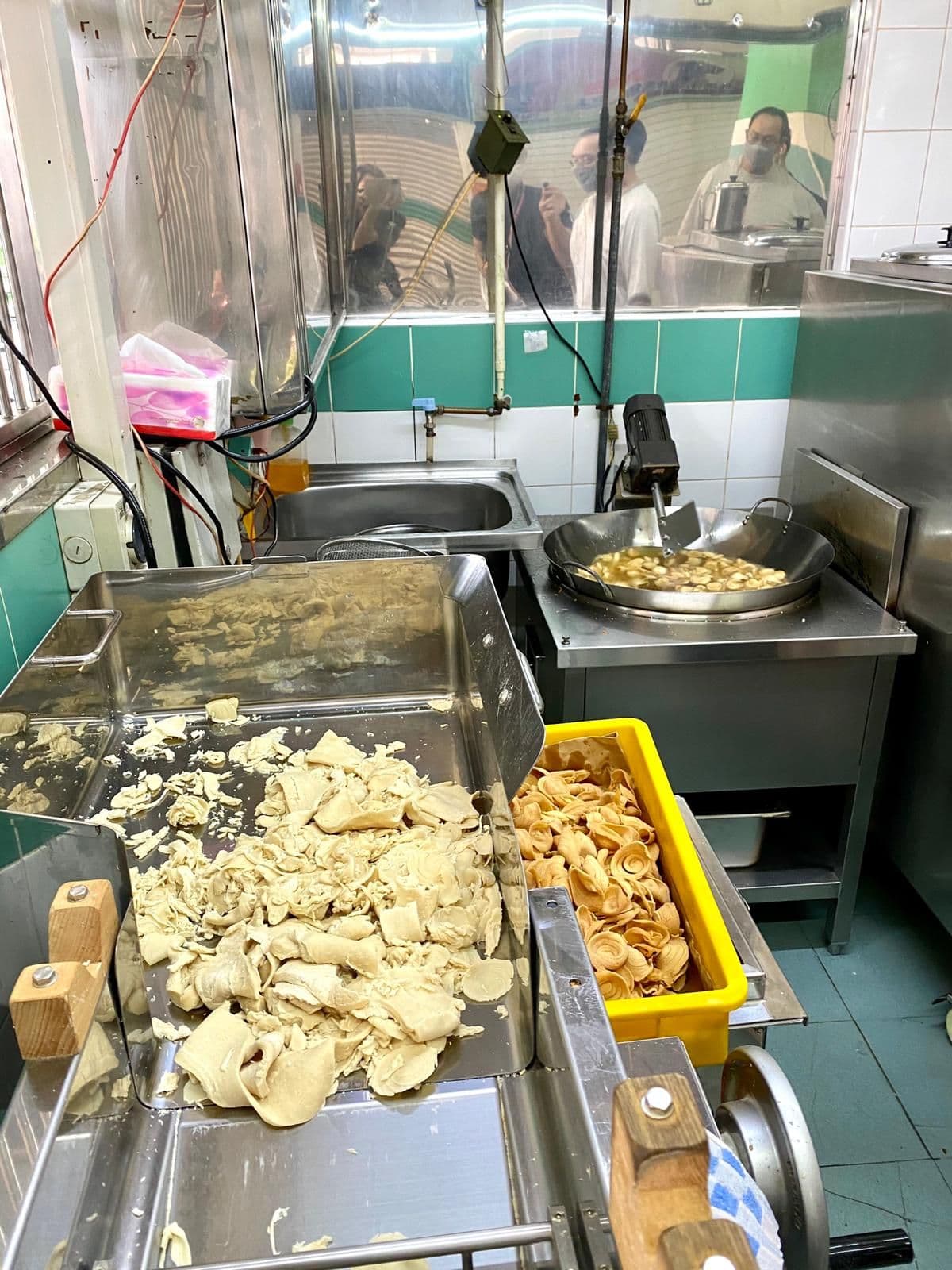 Singapore Food Tours – Chinatown Complex Hawker Center