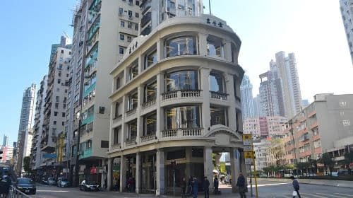 Explore Hong Kong's street style: Sham Shui Po + Apliu Street + Tin Hau Temple + Yau Ma Tei Police Station + Temple Street Day Tours