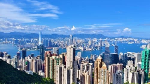Hong Kong Private Chartered Custom Tour: Victoria Peak + Tsim Sha Tsui + Victoria Harbour + Avenue of Stars HK Day Tours