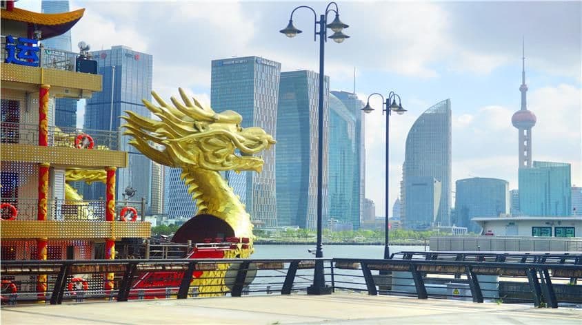 Huangpu River Dragon Boat