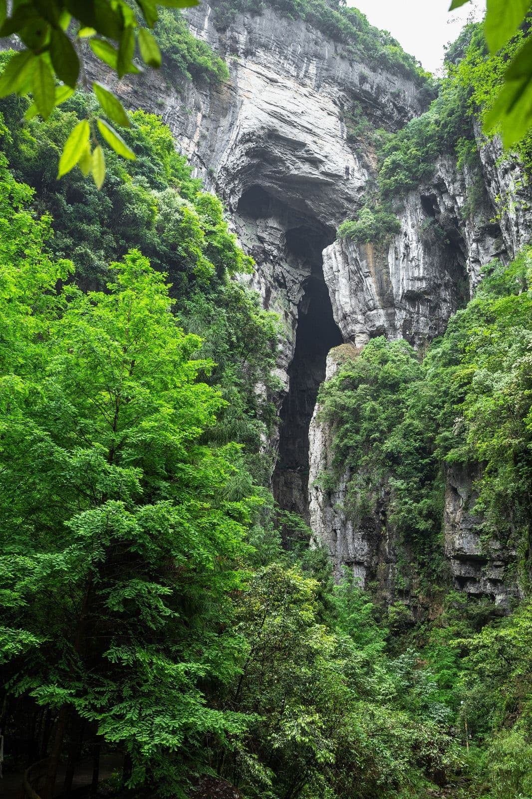 Three Natural Bridges Admission Ticket + Chongqing-Wulong Round-trip Shuttle Bus