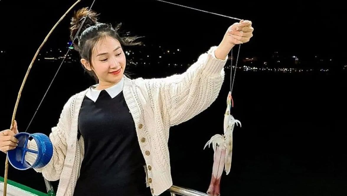 Discover Phu Quoc in A Day and Enjoy Sunset with Squid Fishing with Chinese speaking Guide