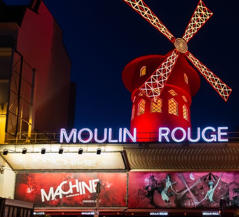 Paris: Moulin Rouge Dinner Show, Champagne, and Transport